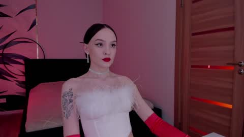 Snapshot of mistress_mialibra chatting on 12-22-24, 01:44 Mistress Mia online show from 12-22-24, 01:44
