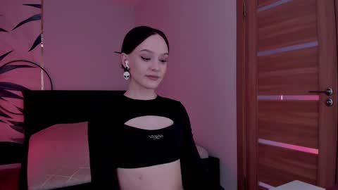 Snapshot of mistress_mialibra chatting on 02-22-25, 07:34 Mistress Mia online show from 02-22-25, 07:34