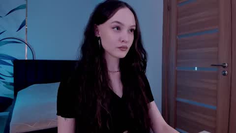 Snapshot of mistress_mialibra chatting on 09-29-25, 12:43 Mistress Mia online show from 09-29-25, 12:43