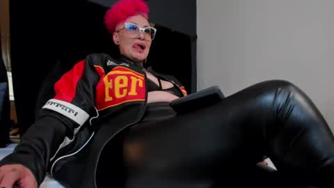 Sandy Mistress  online show from 07-02-26, 11:00