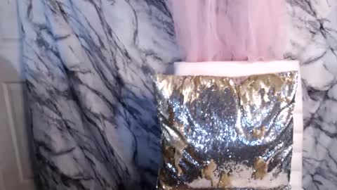 Snapshot of mistressanam chatting on 01-04-25, 08:05 Goddess Littia FindomFemdom online show from 01-04-25, 08:05