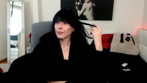 MistressEvelyn  online show from 01-16-25, 06:56