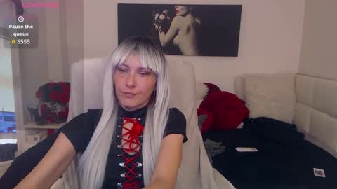 MistressEvelyn  online show from 10-20-25, 05:41