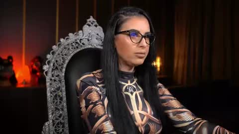 Snapshot of mistresskellykent chatting on 06-14-26, 09:06 Mistress Kelly online show from 06-14-26, 09:06