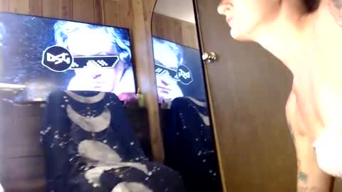 Snapshot of mistressmousy420 chatting on 09-09-25, 12:32 ItsMeMousy online show from 09-09-25, 12:32