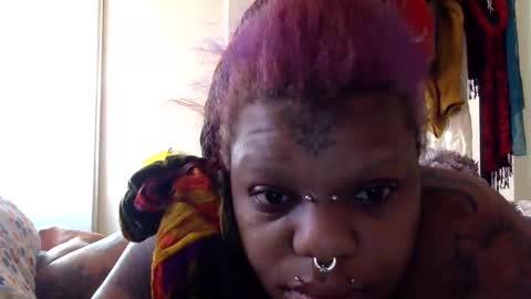 Snapshot of mistressmystii chatting on 12-19-24, 04:13 Mistress Mystii online show from 12-19-24, 04:13