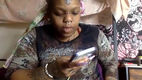 Snapshot of mistressmystii chatting on 01-22-25, 03:31 Mistress Mystii online show from 01-22-25, 03:31