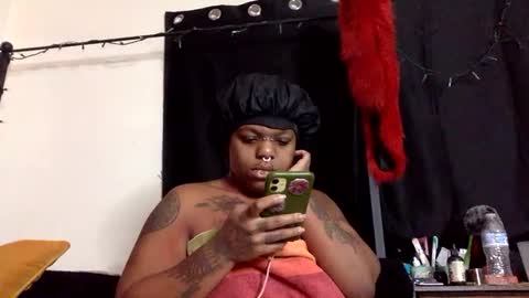 Snapshot of mistressmystii chatting on 10-12-25, 05:28 Mistress Mystii online show from 10-12-25, 05:28