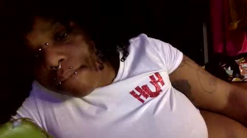 Snapshot of mistressmystii chatting on 01-13-26, 04:18 Mistress Mystii online show from 01-13-26, 04:18