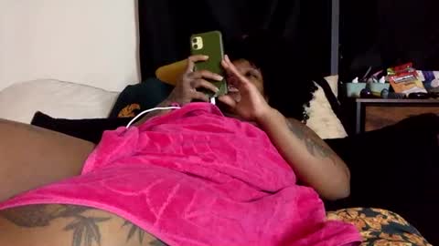 Snapshot of mistressmystii chatting on 01-14-26, 06:08 Mistress Mystii online show from 01-14-26, 06:08