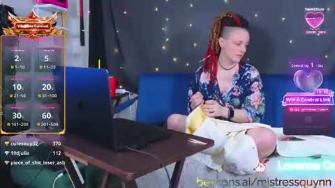 Snapshot of mistressquynnxo chatting on 07-09-26, 03:10 Mistress Quynn online show from 07-09-26, 03:10