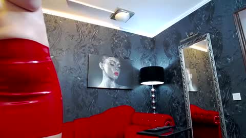 Snapshot of mistresswanda chatting on 12-13-24, 09:52 MistressWanda - online show from 12-13-24, 09:52