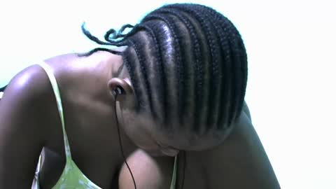 Snapshot of misty_shee chatting on 02-05-25, 11:17 misty_shee online show from 02-05-25, 11:17