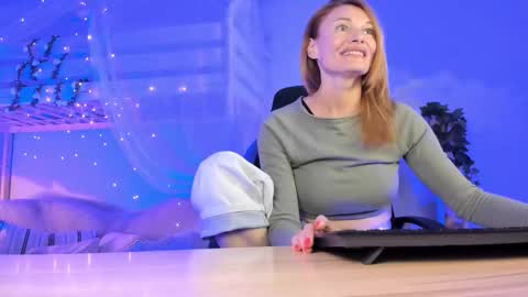 MistyBarnes NONUDE MODEL online show from 09-12-25, 02:50