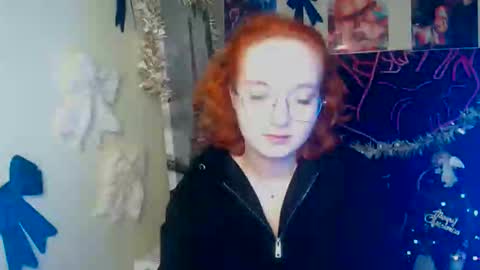 Aria online show from 12-21-25, 02:51