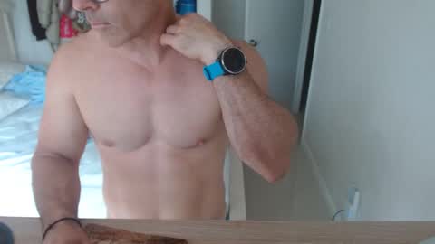 Snapshot of mitcheli chatting on 02-20-25, 03:19 Onlyfans online show from 02-20-25, 03:19