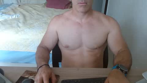 Snapshot of mitcheli chatting on 03-05-25, 03:07 Onlyfans online show from 03-05-25, 03:07