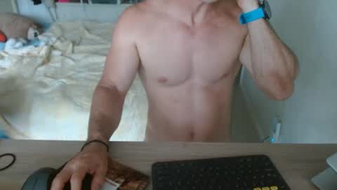 Snapshot of mitcheli chatting on 09-09-25, 07:35 Onlyfans online show from 09-09-25, 07:35