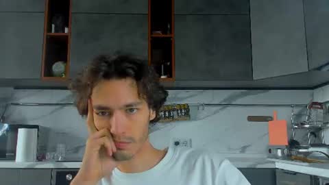 Snapshot of mitchelkurse chatting on 07-22-26, 01:36 MitchelKurse online show from 07-22-26, 01:36