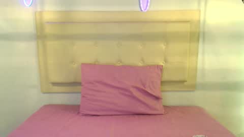 Mitchell online show from 10-19-25, 02:29