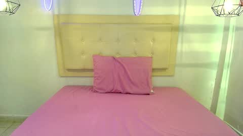 Mitchell online show from 10-22-25, 02:06