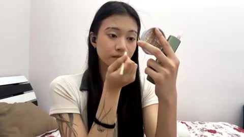 Snapshot of mitchellallanson chatting on 07-18-26, 10:19 Alice online show from 07-18-26, 10:19