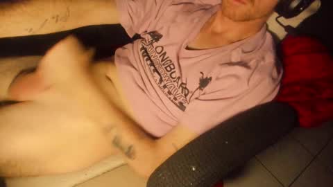 Snapshot of mitchelletbella chatting on 10-28-25, 12:36 MitchellBWC online show from 10-28-25, 12:36