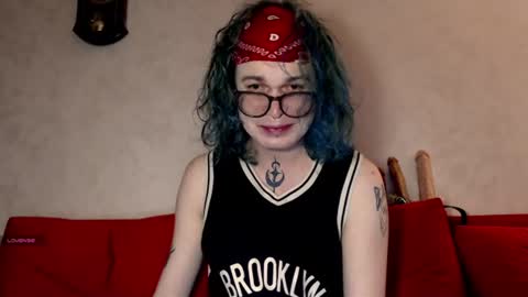 Snapshot of mitia_d chatting on 06-24-26, 11:31 Mitya online show from 06-24-26, 11:31