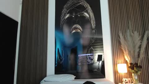 Mtica Brennet online show from 10-24-25, 03:36