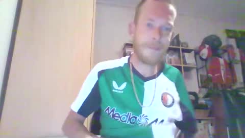 mitta93 online show from 10-19-25, 11:16