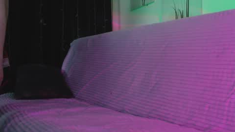 Yuka online show from 02-06-25, 07:40