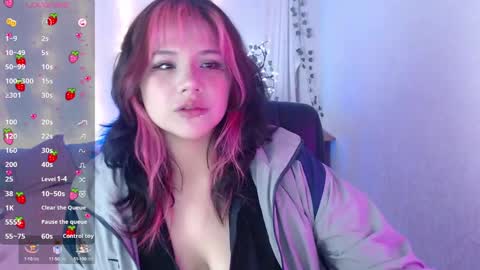 Snapshot of mixie_cute chatting on 01-14-25, 09:09 mixie_cute online show from 01-14-25, 09:09