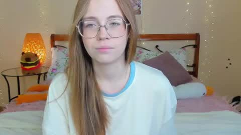 Snapshot of miya_soft chatting on 06-26-26, 01:43 Miya online show from 06-26-26, 01:43