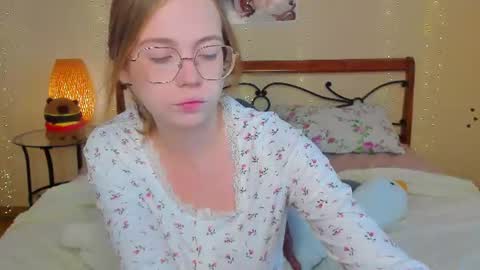 Snapshot of miya_soft chatting on 07-03-26, 01:45 Miya online show from 07-03-26, 01:45