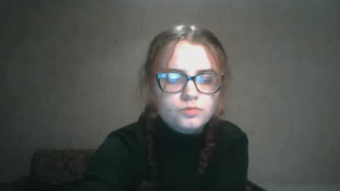 Snapshot of miyabe chatting on 12-04-24, 01:42 Milana online show from 12-04-24, 01:42