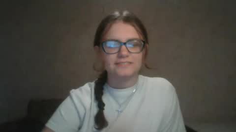 Snapshot of miyabe chatting on 12-09-24, 11:15 Milana online show from 12-09-24, 11:15