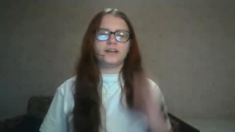 Snapshot of miyabe chatting on 12-10-24, 11:22 Milana online show from 12-10-24, 11:22