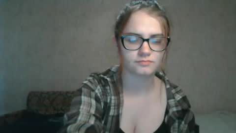 Snapshot of miyabe chatting on 12-15-24, 10:50 Milana online show from 12-15-24, 10:50