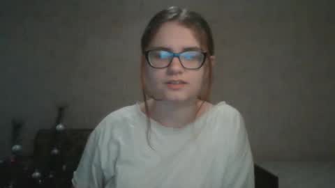 Snapshot of miyabe chatting on 01-15-25, 07:05 Milana online show from 01-15-25, 07:05
