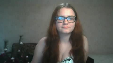 Snapshot of miyabe chatting on 01-31-25, 01:12 Milana online show from 01-31-25, 01:12