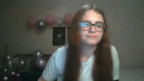 Snapshot of miyabe chatting on 02-18-25, 04:26 Milana online show from 02-18-25, 04:26