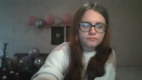 Snapshot of miyabe chatting on 02-21-25, 01:33 Milana online show from 02-21-25, 01:33