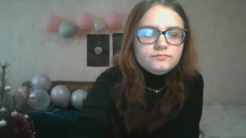 Snapshot of miyabe chatting on 03-03-25, 01:09 Milana online show from 03-03-25, 01:09