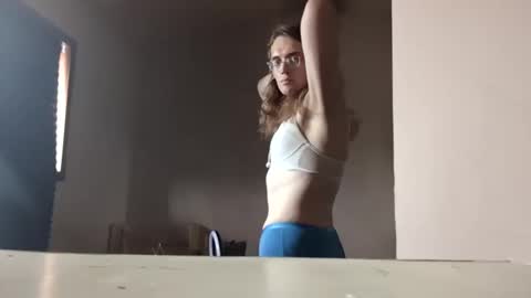 miyahw803 online show from 10-14-25, 10:43