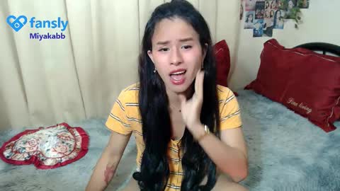 Miyakabebe online show from 11-24-25, 10:42