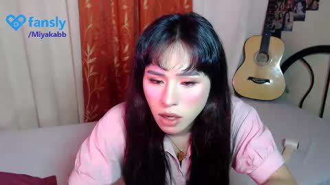 Snapshot of miyakabebe chatting on 05-13-26, 02:20 Miyakabebe online show from 05-13-26, 02:20