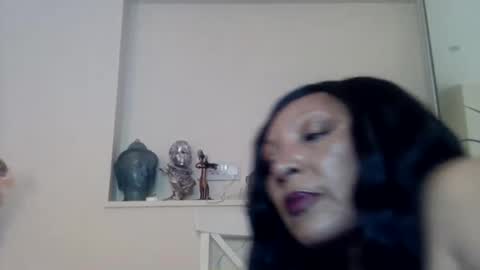 Snapshot of mizldn chatting on 05-14-26, 09:21 Ling Ling online show from 05-14-26, 09:21