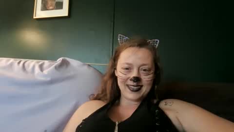 Snapshot of miztrezk chatting on 10-31-25, 03:24 miztrezk online show from 10-31-25, 03:24