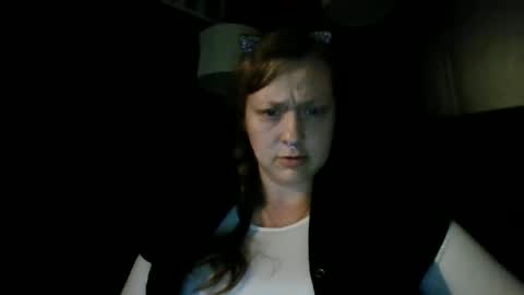 Snapshot of miztrezk chatting on 11-26-25, 10:11 miztrezk online show from 11-26-25, 10:11