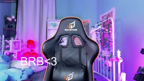 Mizuki online show from 02-14-25, 11:42